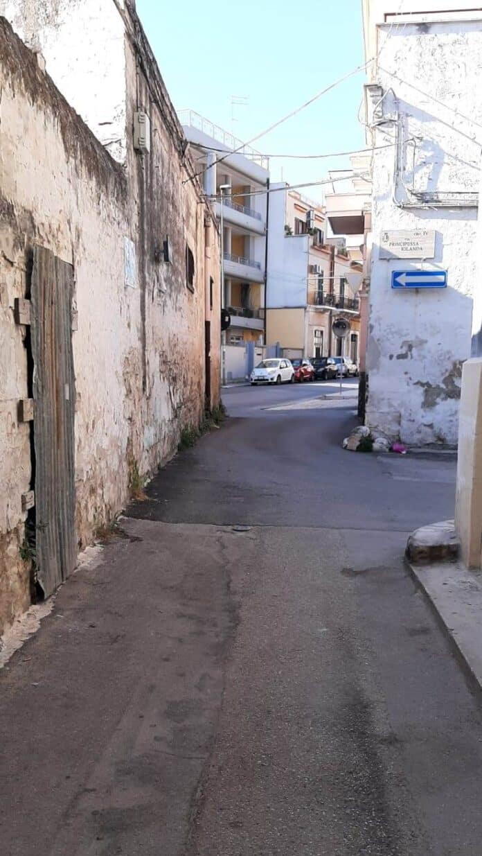 Foto strada a Carbonara Bari (1)