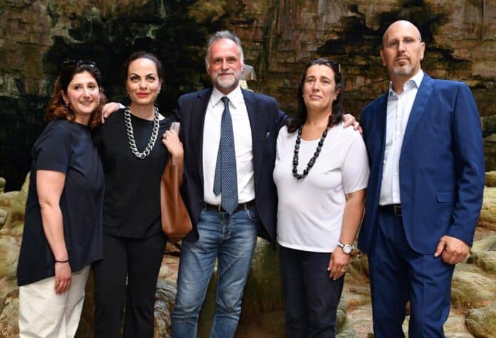 Foto del Ministro Garavaglia alle Grotte di Castellana