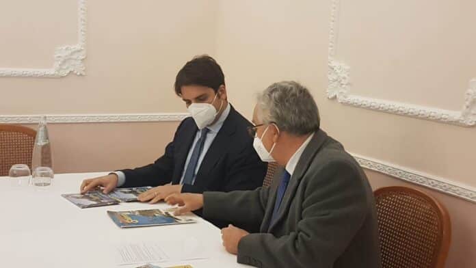 Foto di Bruno Zangardi con l'assessore Gianfranco Lopane