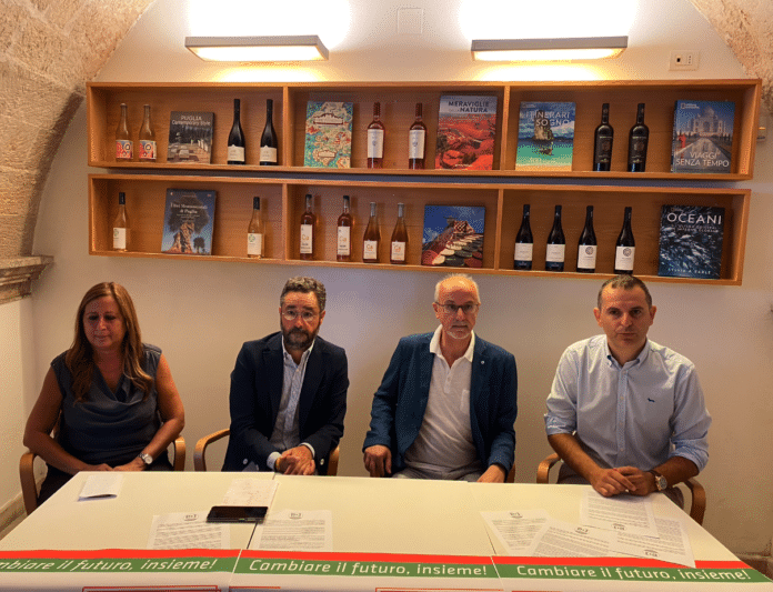 Foto della presentazione campagna elettorale Pier Luigi Lopalco