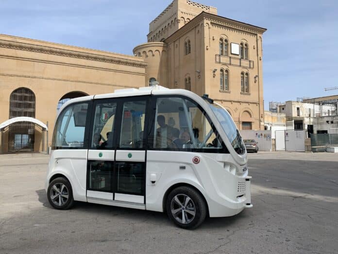 Foto del Mini bus elettrico Bari