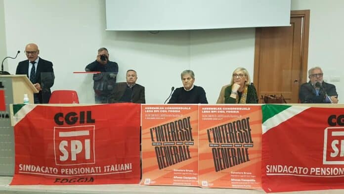 Foto dell'assemblea Spi Cgil Foggia