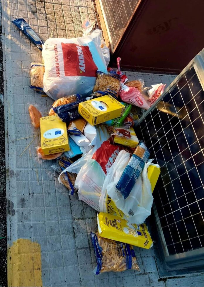 Foto del pacco dono Caritas