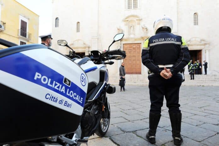 Foto della polizia locale Bari