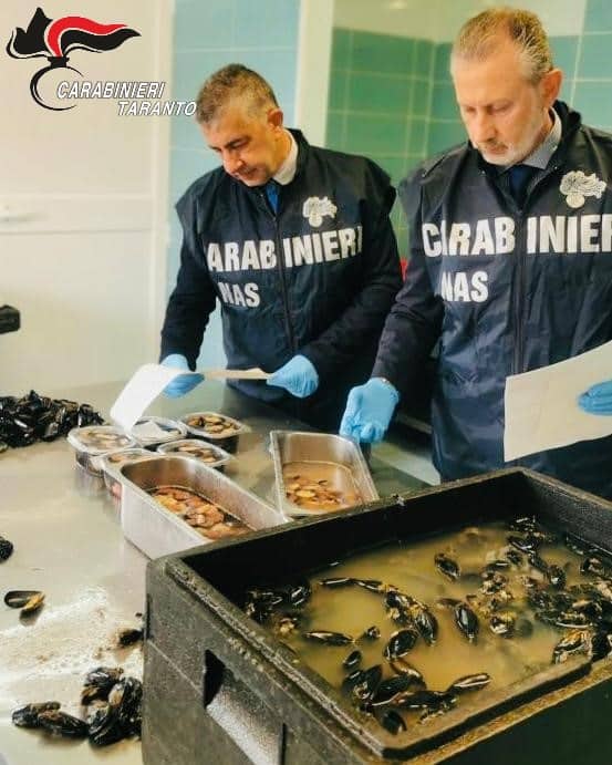Foto dei prodotti ittici sequestrati