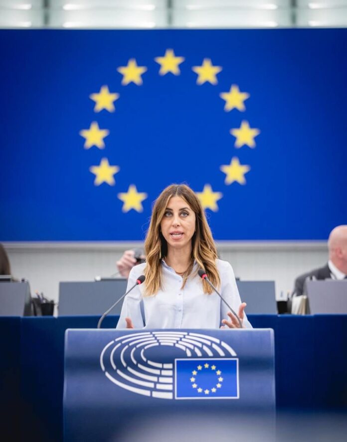 UE Valentina Palmisano (M5s)