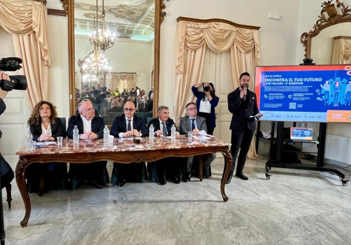 Presentazione a Palazzo di Città della seconda edizione di “Incontra il tuo futuro - Job Village”