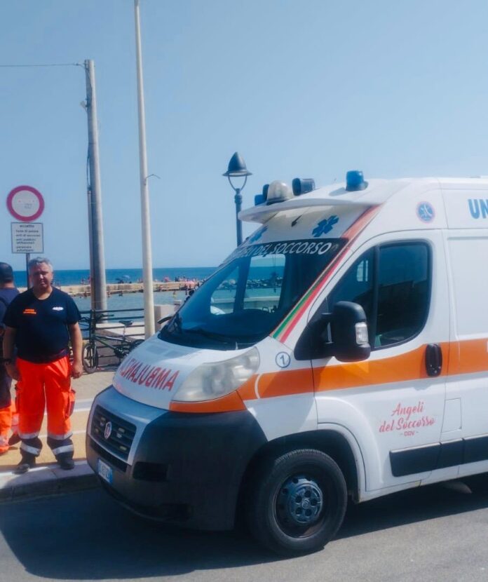 Servizio ambulanze sul litorale