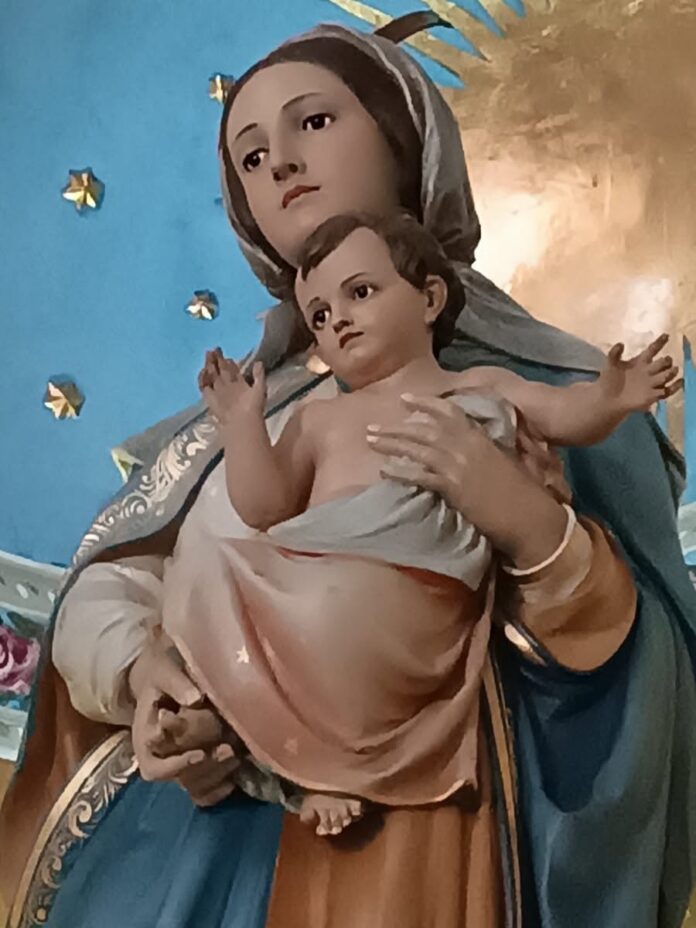 La statua della S.S. Mediatrice